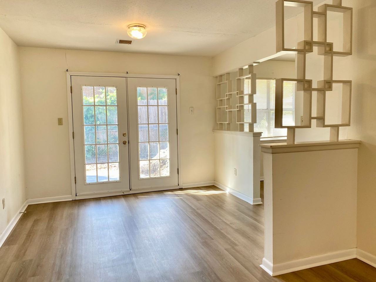 2417 N Towry Dr - Photo 5 of 16