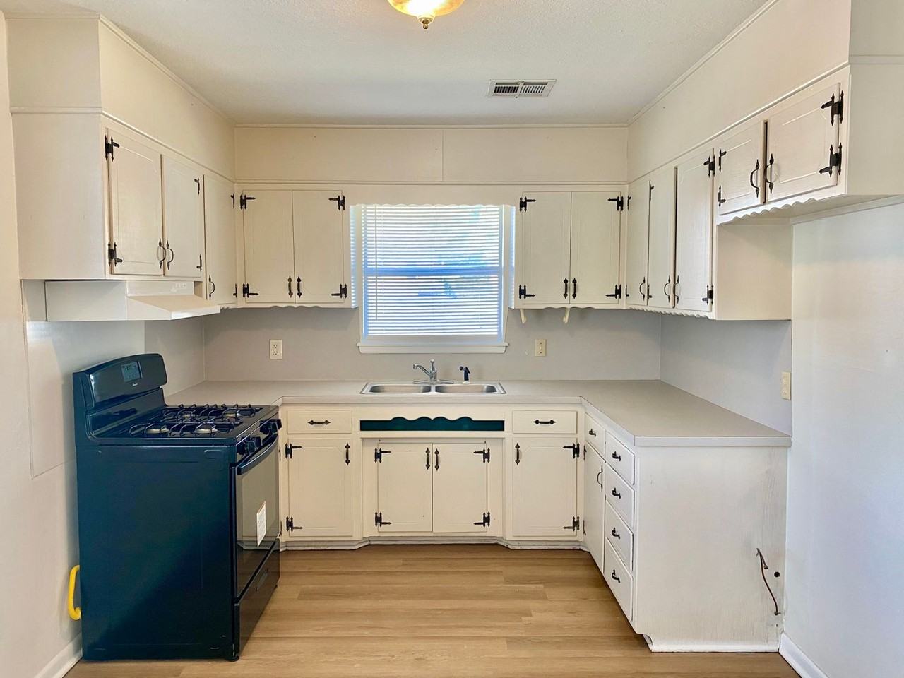 2417 N Towry Dr - Photo 6 of 16