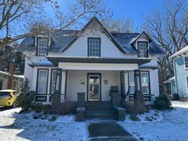 featured image of 421 E 2nd St