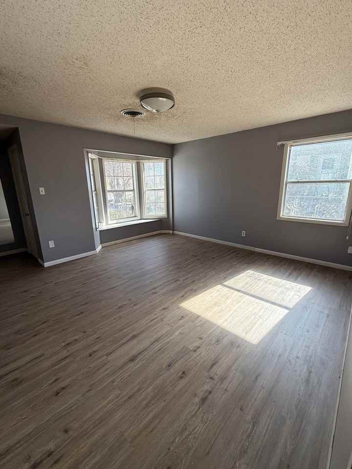 3520 Northview Dr - Photo 3 of 10