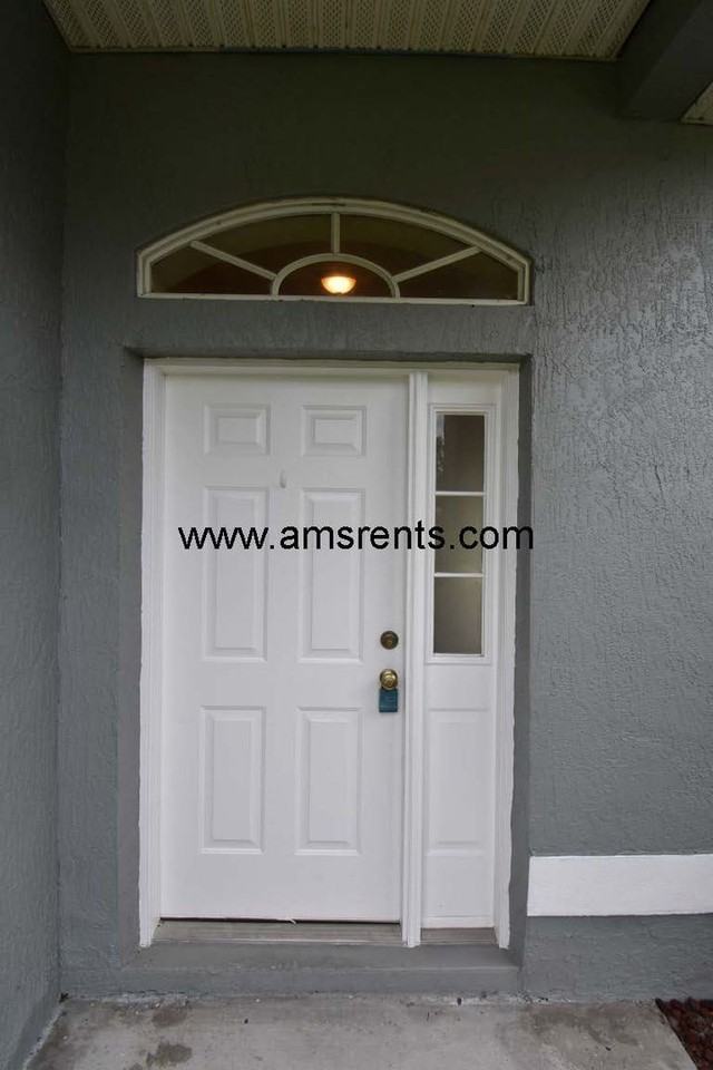 2232 Virginia Dr - Photo 3 of 30