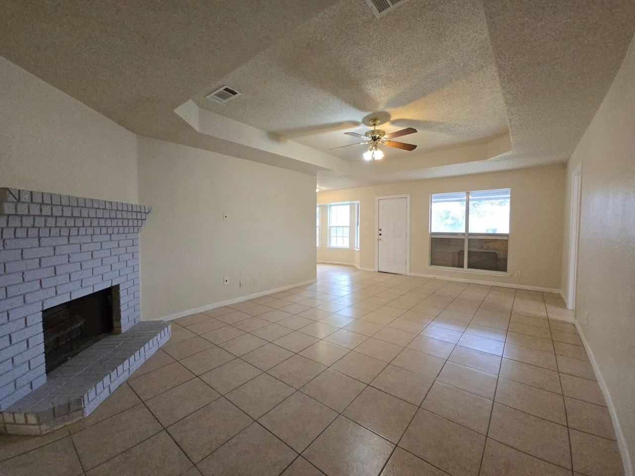 2808 Fieldstone Dr - Photo 7 of 23