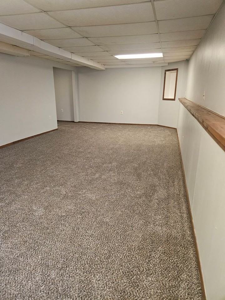 9542 Steele Ct - Photo 7 of 19