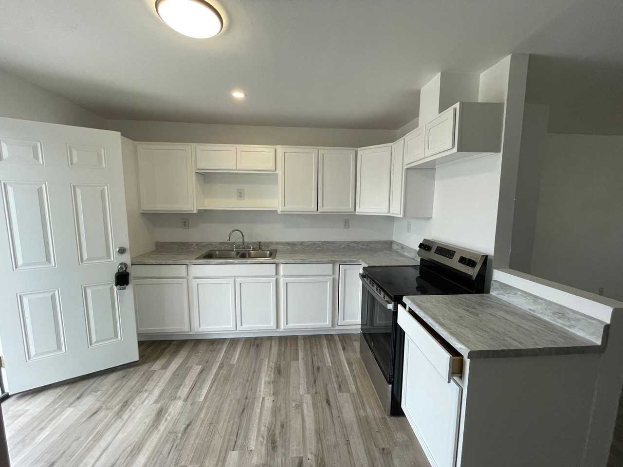 4345 Kilgore St - Photo 4 of 11