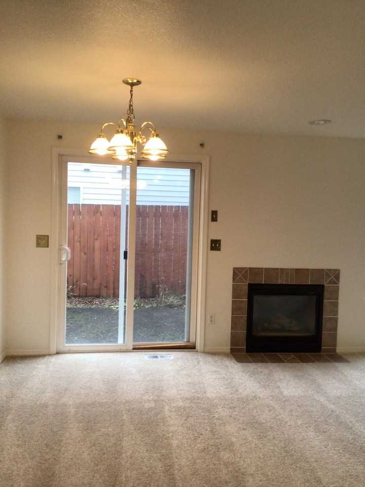 5116 Ne 77th Ave - Photo 4 of 10