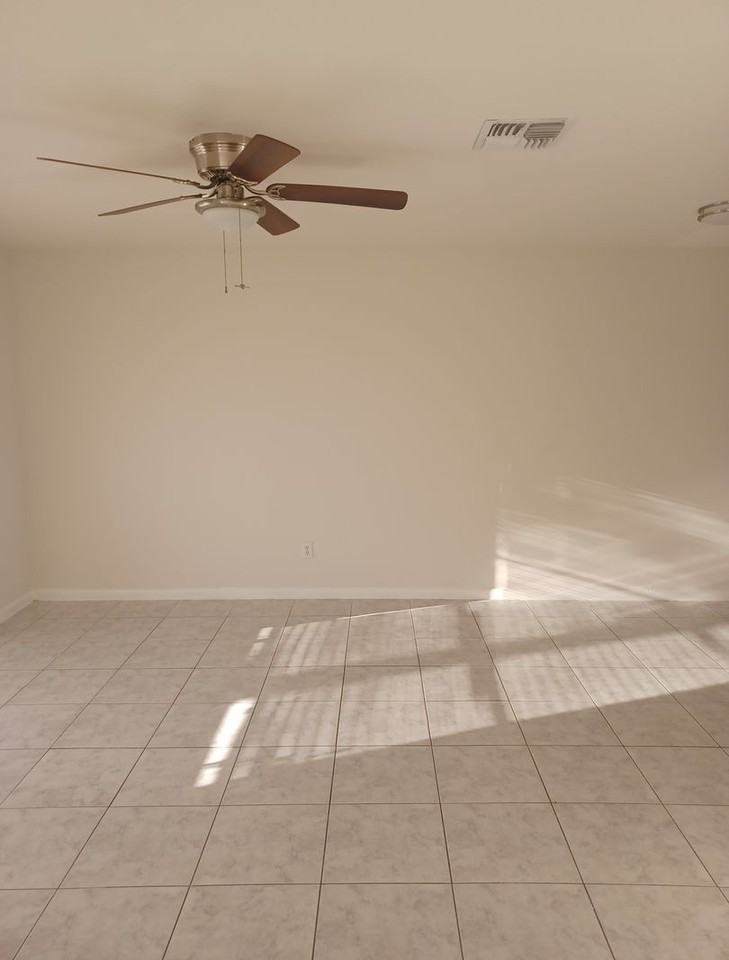 3615 Skyline Blvd - Photo 2 of 16