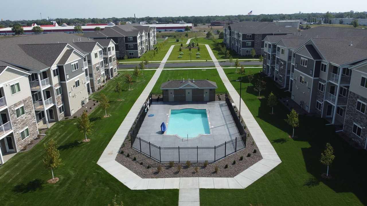 Falcon Apartments 2 - Photo 2 of 31