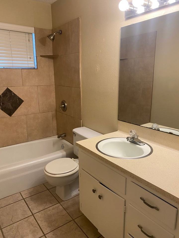 1601 Enfield Rd - Photo 6 of 22