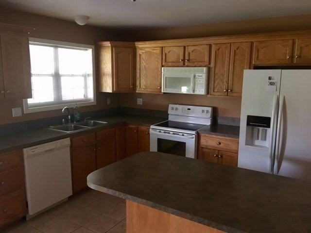 1329 W Gloria Switch Rd - Photo 3 of 17