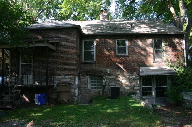 3723 Meadowbrook Ave - Photo 3 of 26