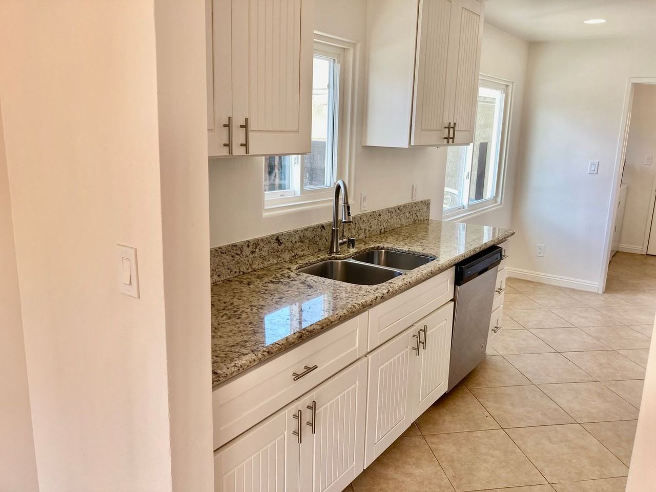 4346 Alamo Dr - Photo 6 of 25