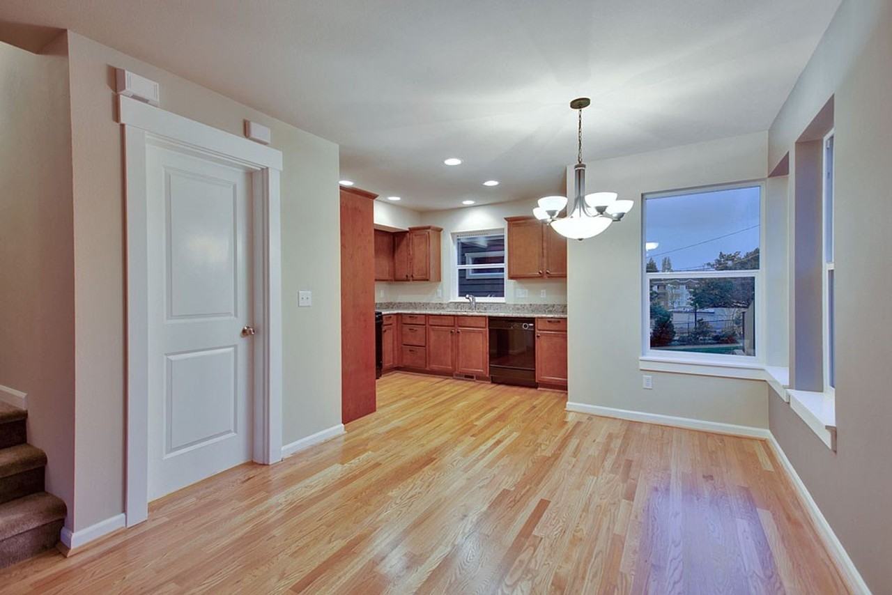 814 28th Ave S - Photo 3 of 11
