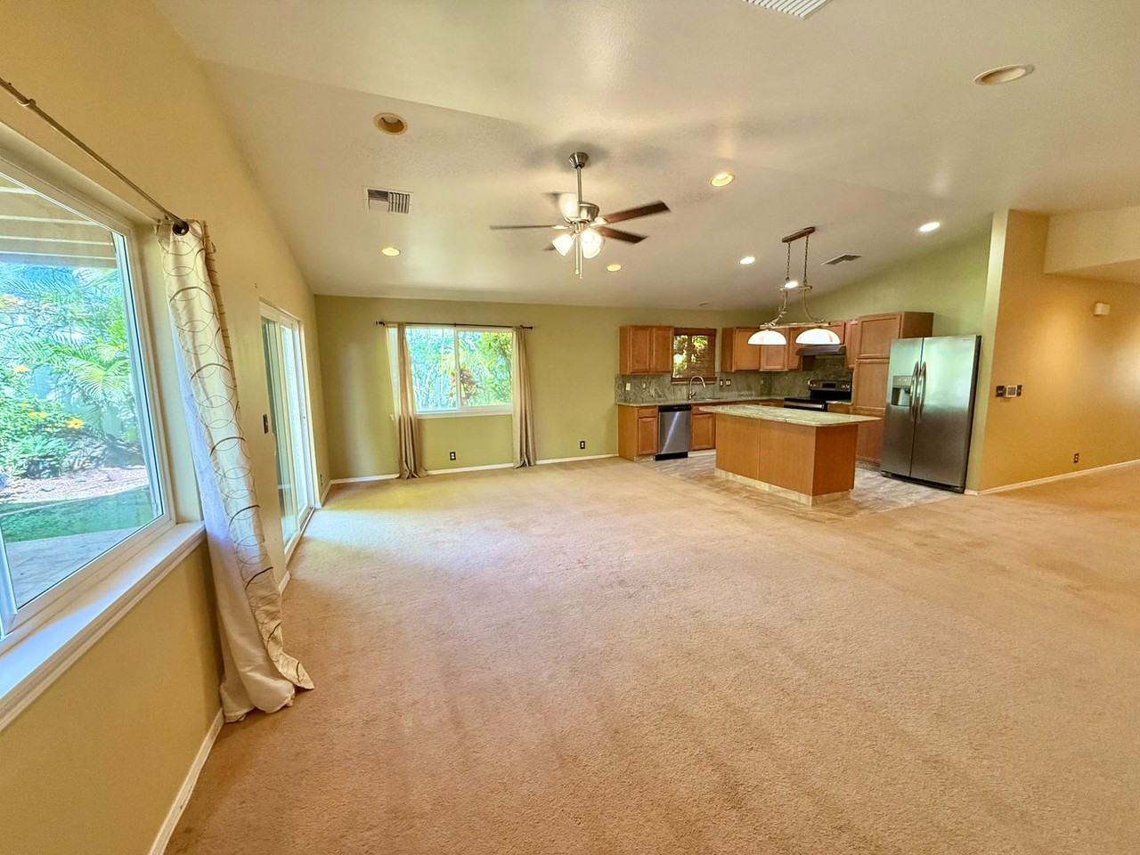 90 Kamahao St - Photo 2 of 19