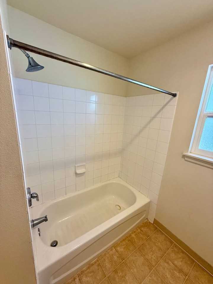 90 Kamahao St - Photo 7 of 19