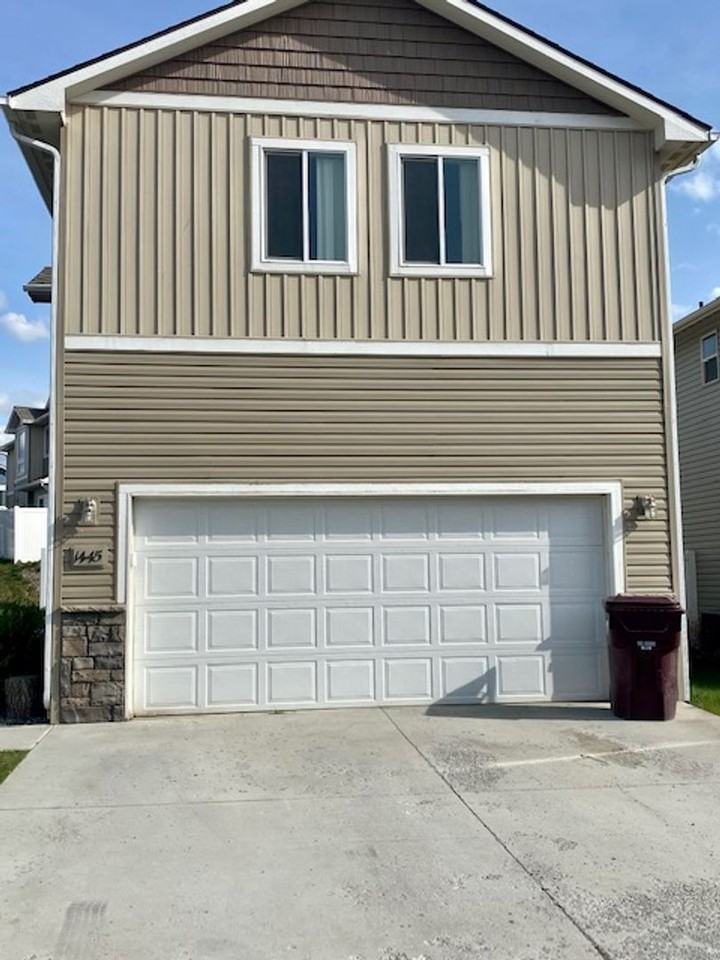 1445 Sw Sagebrush Ln - Photo 2 of 15