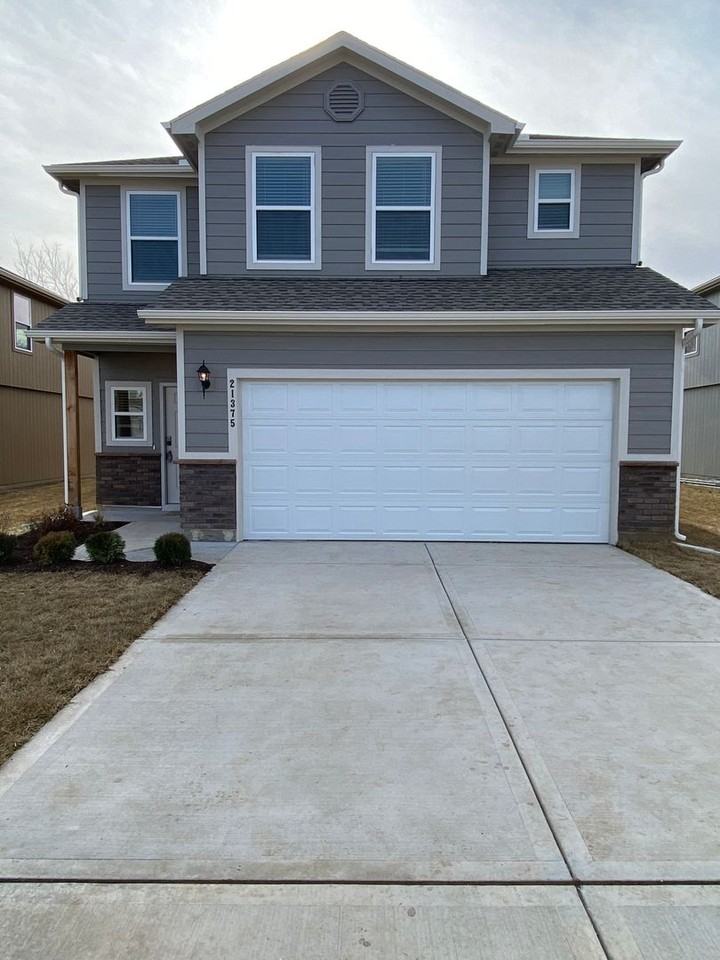 21375 W 215th Pl - Photo 4 of 30