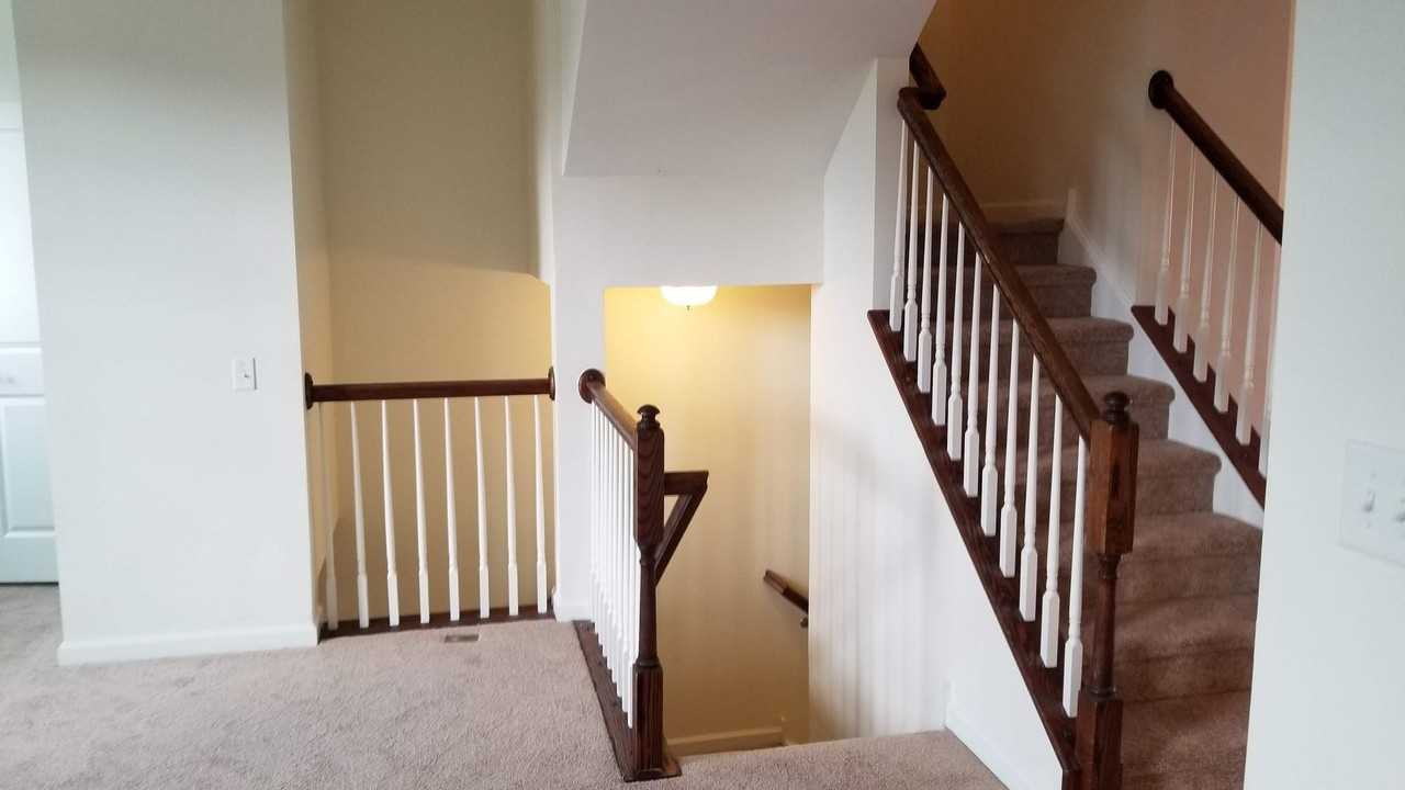 1206 Madison Ln - Photo 2 of 23