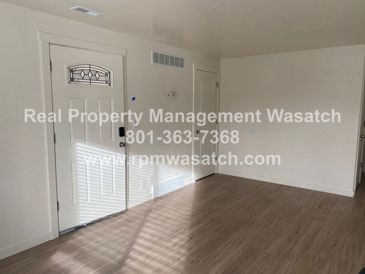 4661 S Arlington Park Dr #4 - Photo 2 of 15