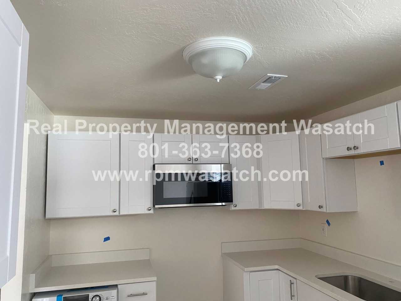 4661 S Arlington Park Dr #4 - Photo 3 of 15