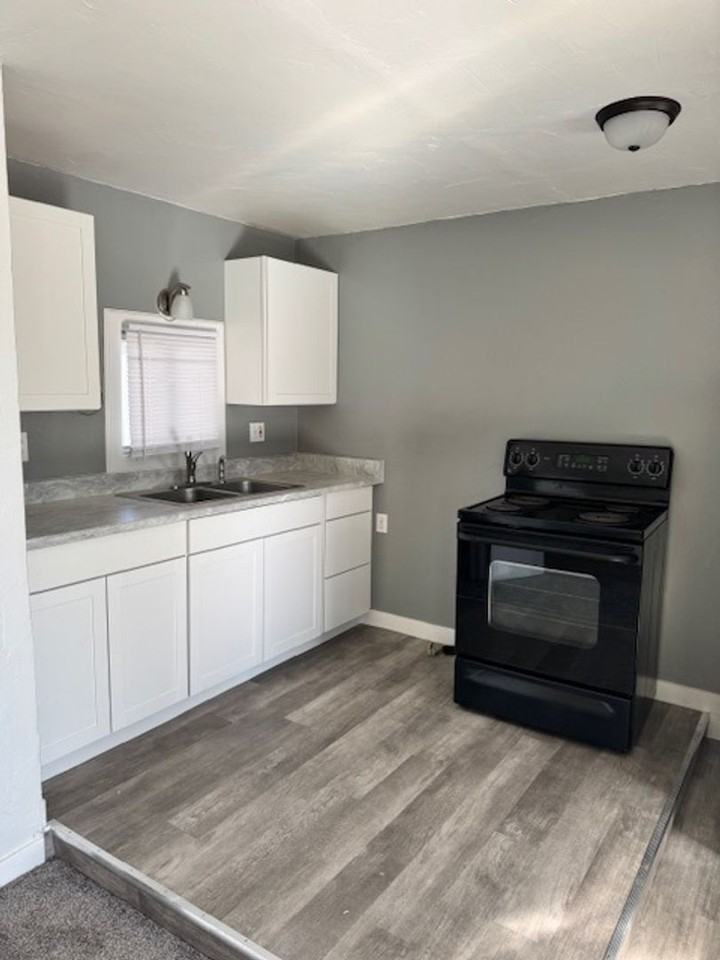 2246 $200 Free Rent off First Full Month - Photo 2 of 5