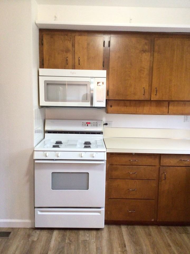 2722 E Mcloughlin Blvd - Photo 6 of 18