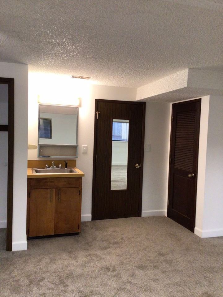 2722 E Mcloughlin Blvd - Photo 7 of 18