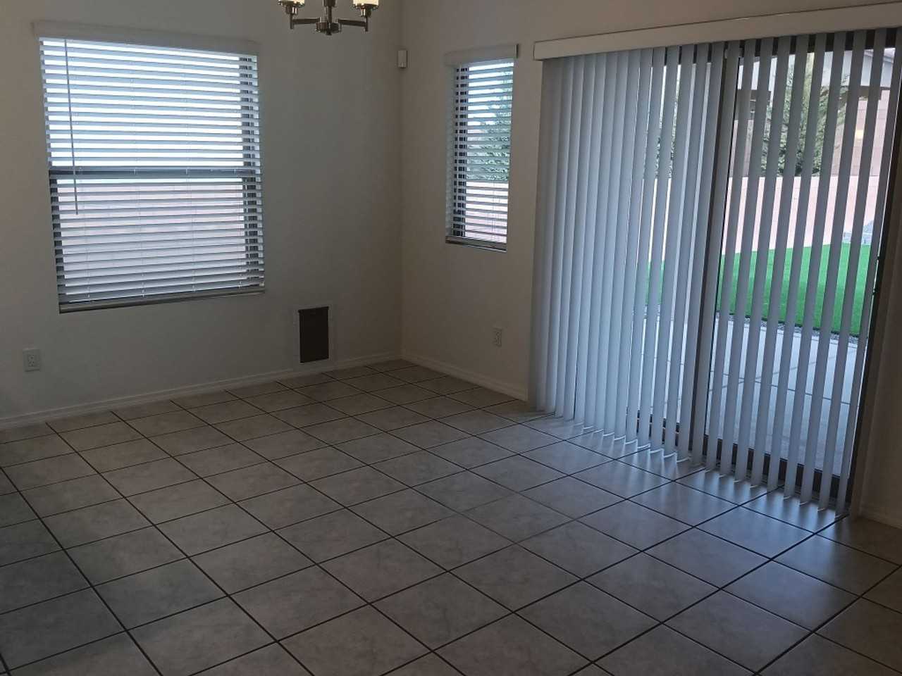 1202 Grace St Ne - Photo 4 of 22