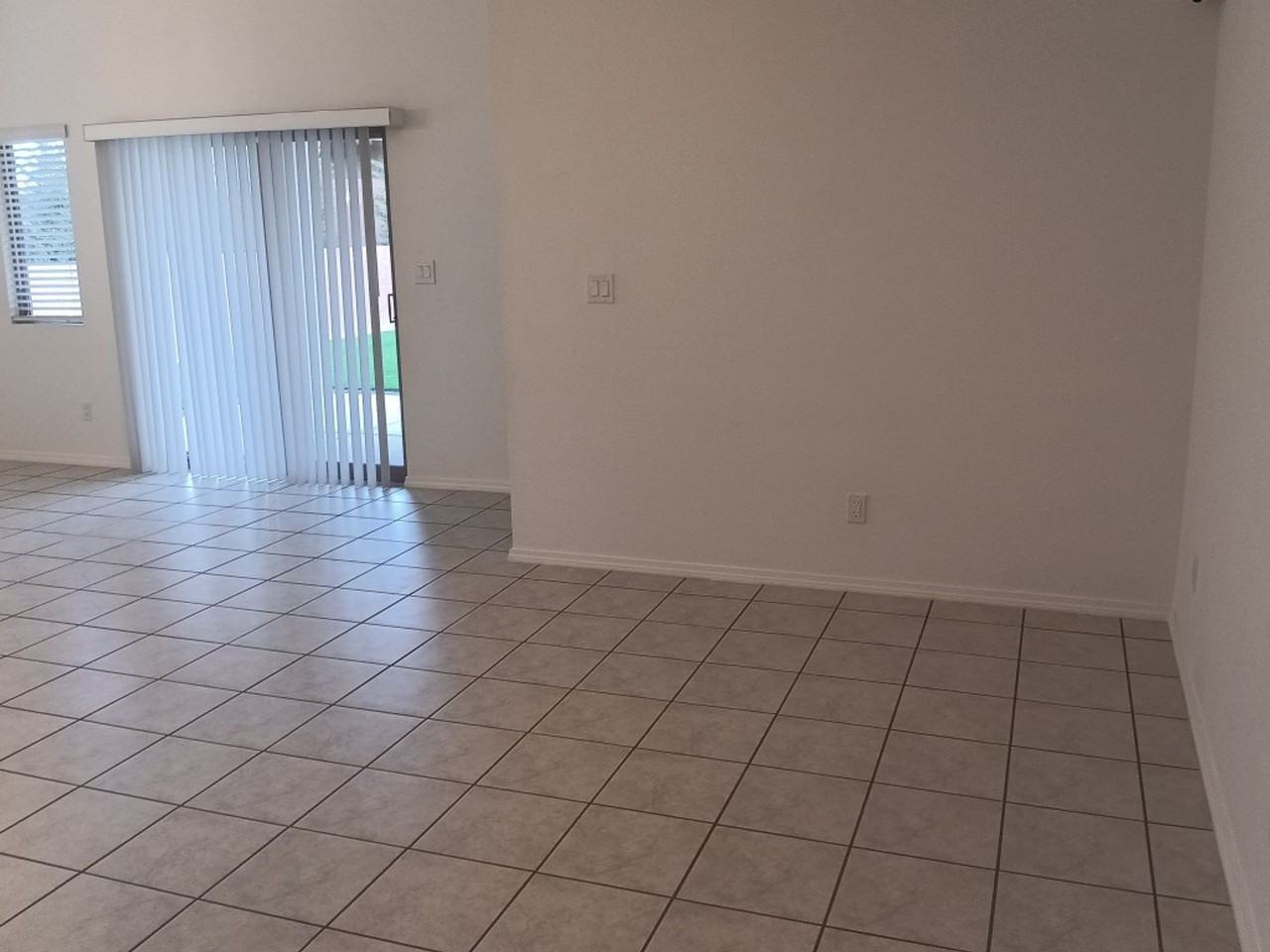1202 Grace St Ne - Photo 6 of 22