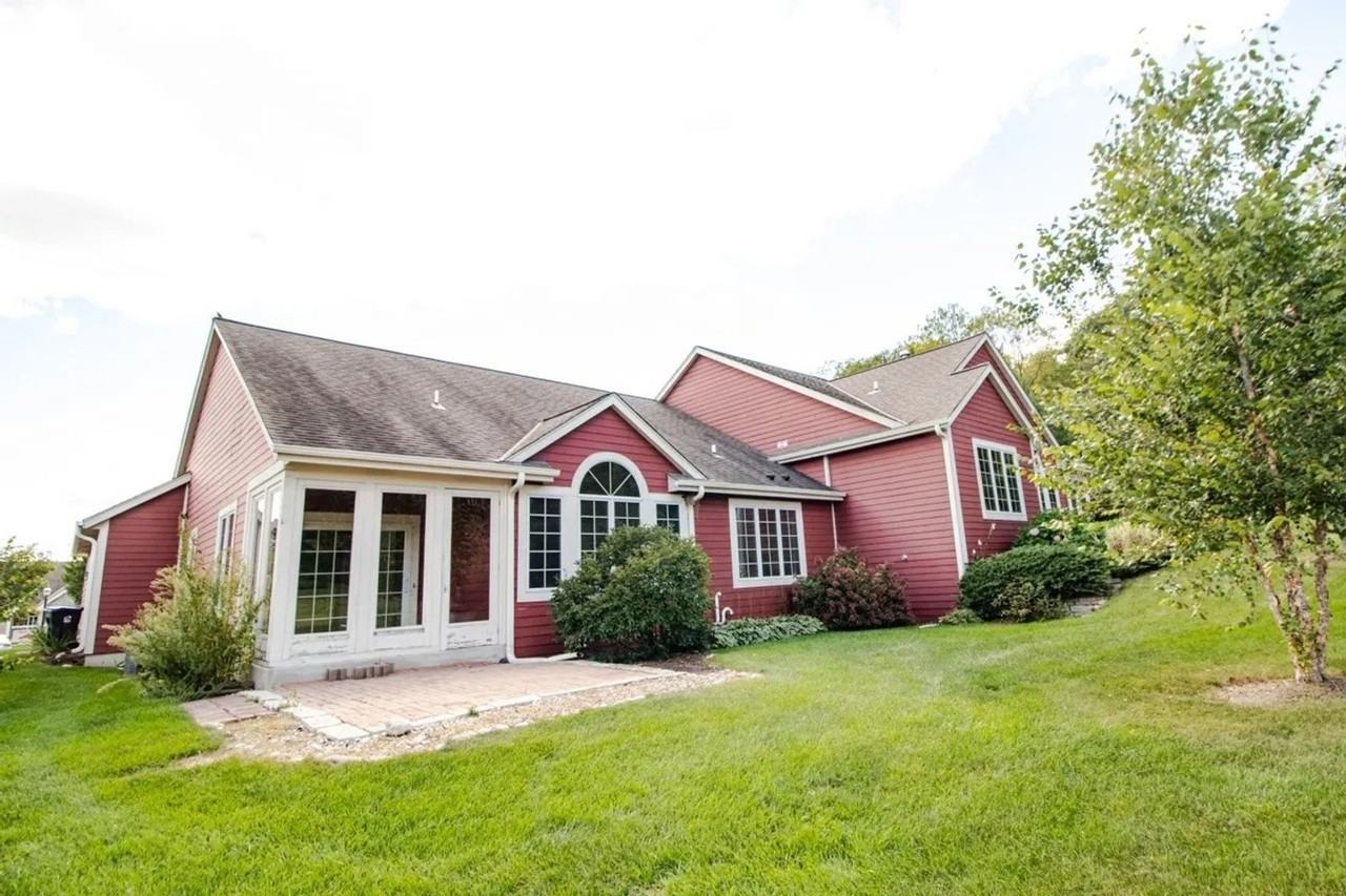 3604 Shade Tree Ct - Photo 2 of 27