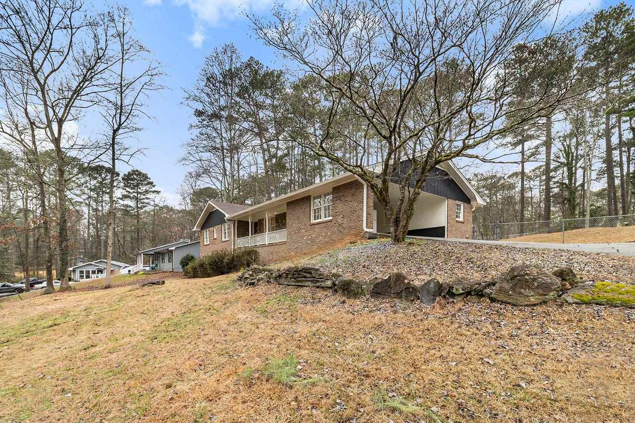 3391 Oak Dr - Photo 4 of 37