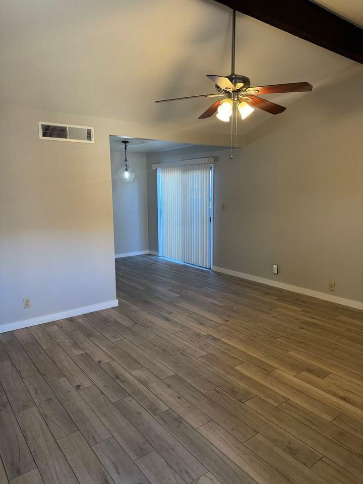1172 E Vaughn St #A - Photo 3 of 14