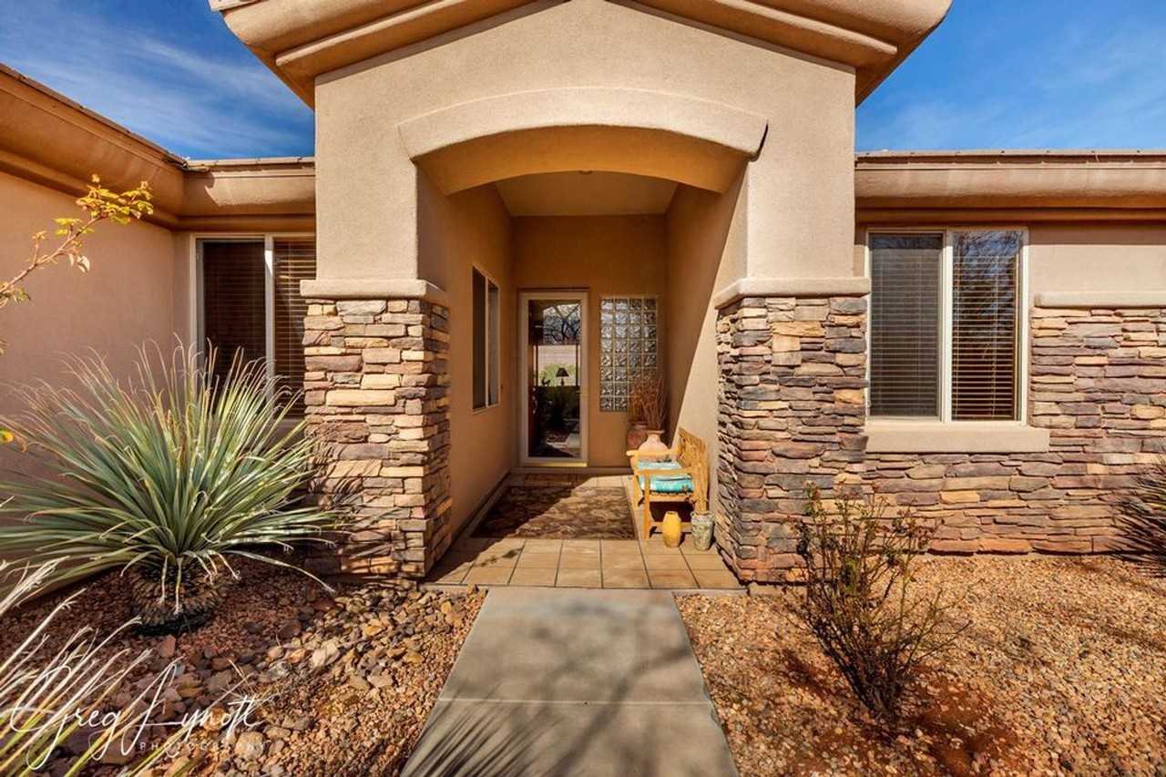 3343 E Willow Springs Dr - Photo 4 of 29