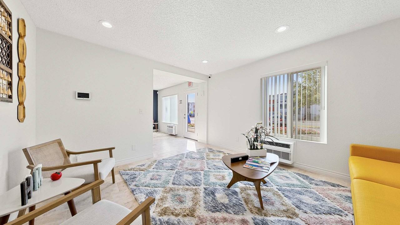 Residence at Sierra Vista - Photo 5 of 19