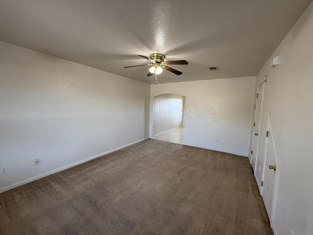 705 S Amy Ln Apt B - Photo 2 of 20