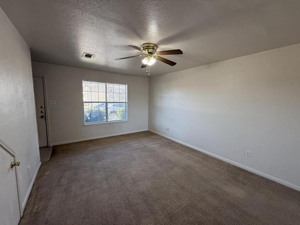 705 S Amy Ln Apt B - Photo 5 of 20