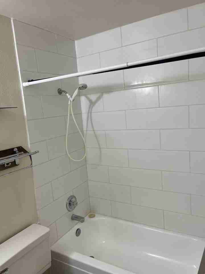 402 Miller Ln #5C - Photo 4 of 10