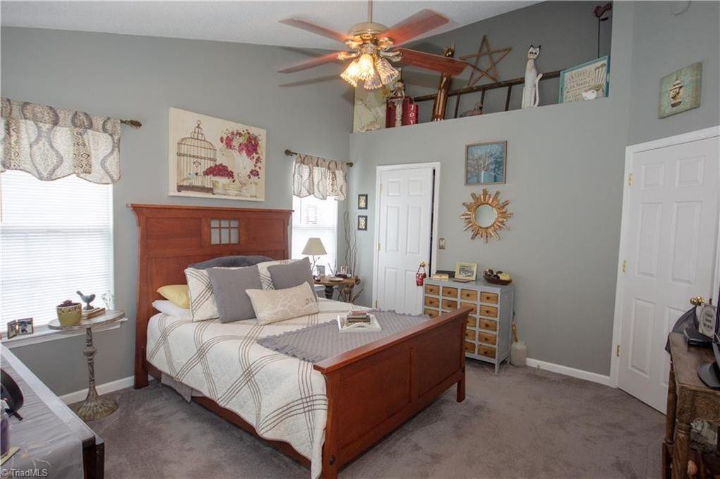 112 Brittany Way #1 - Photo 2 of 11