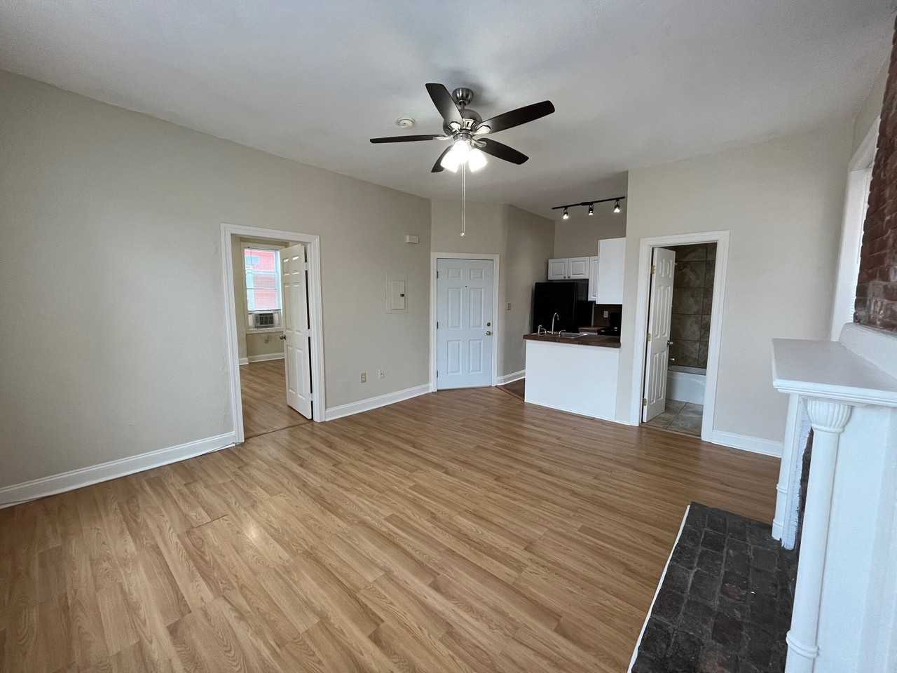 5530 Hays St #2F - Photo 2 of 19