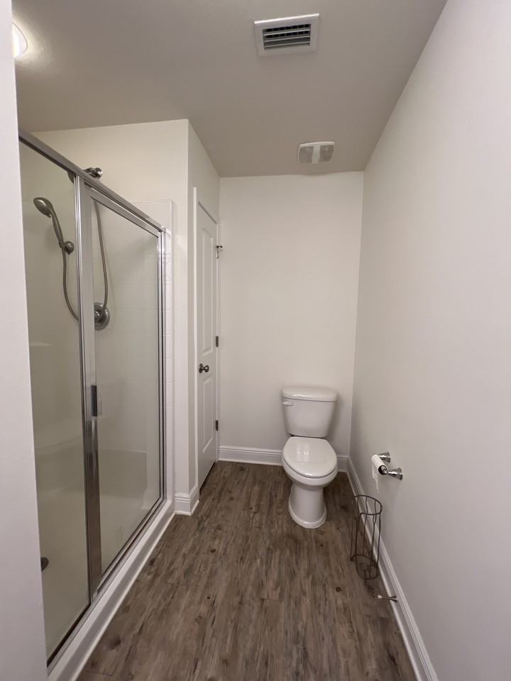 151 Iron Horse Dr E - Photo 7 of 32