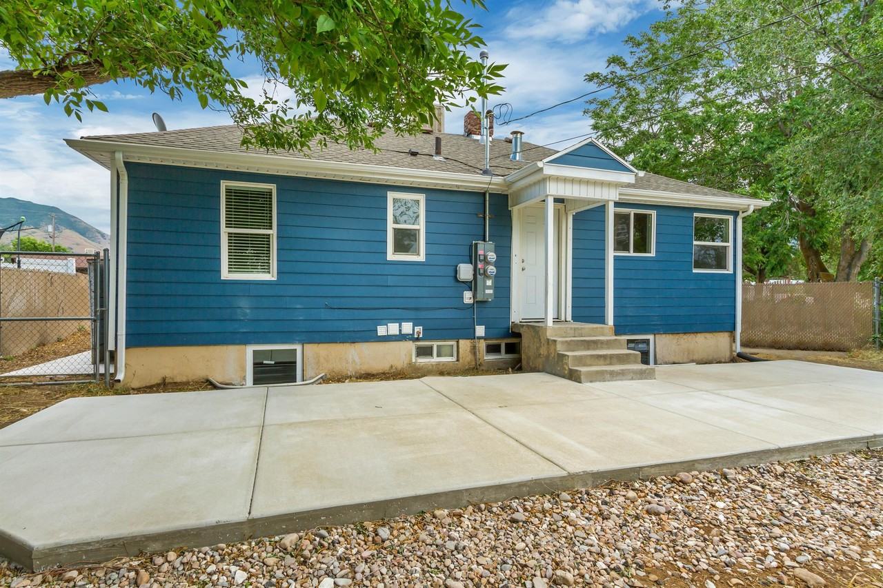 1326 East 1050 South Circle #C - Photo 5 of 12