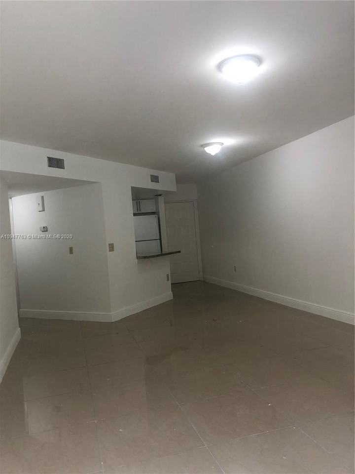 8353 Lake Dr #105 - Photo 2 of 22