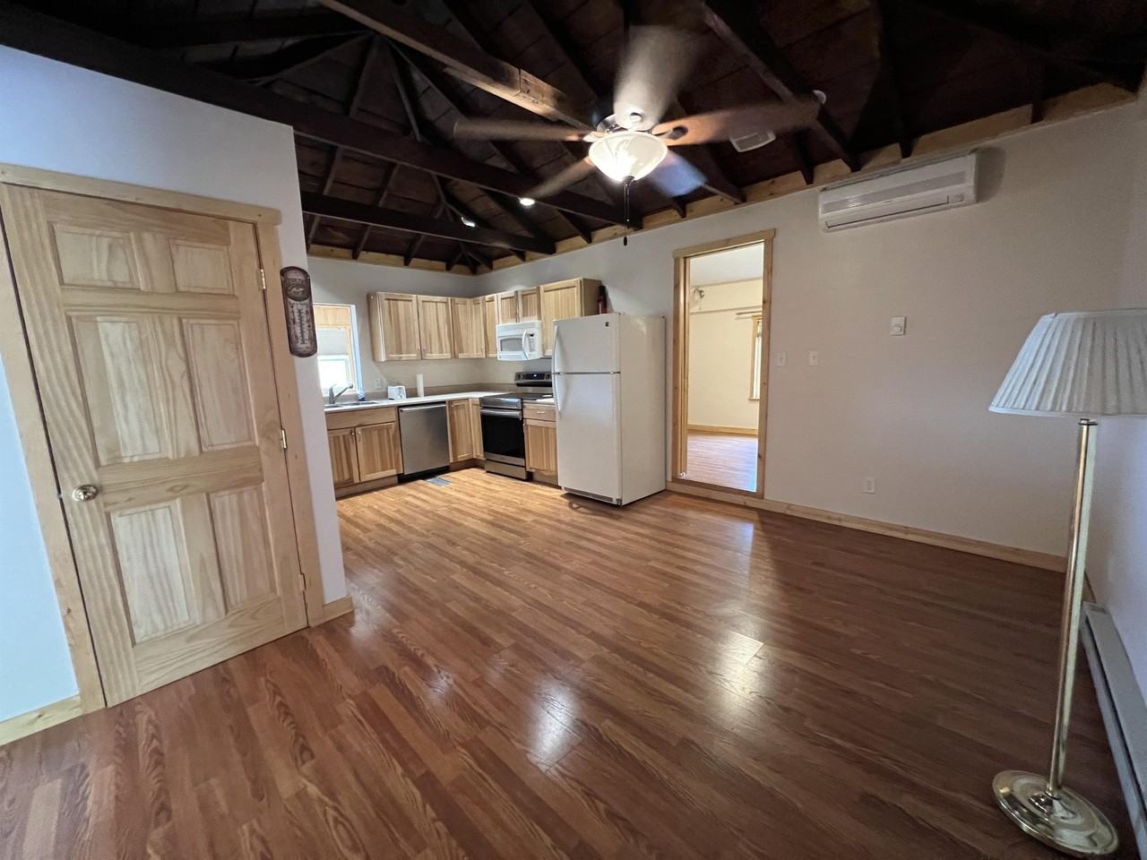 336 Mansion Ave - Photo 3 of 22