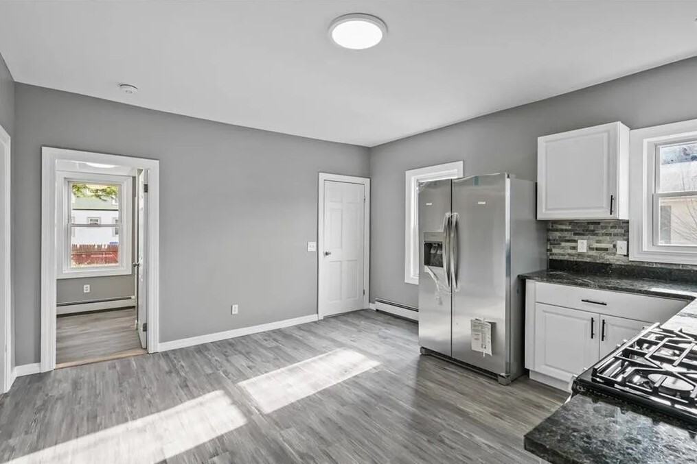 49 Ash St #1 - Photo 4 of 13