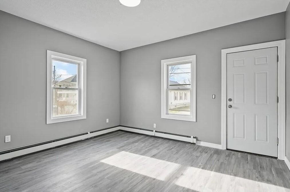 49 Ash St #1 - Photo 5 of 13