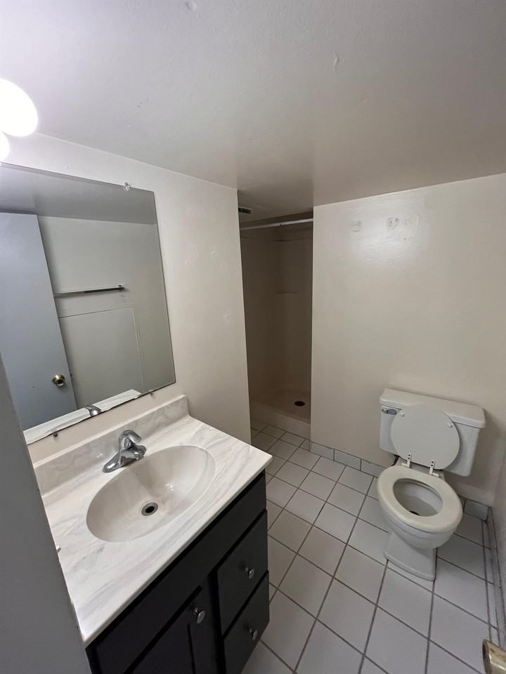 111 E Gorham St #4 - Photo 5 of 11