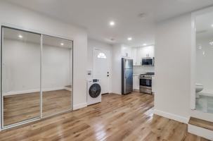 featured image of 885 Encina Avenue