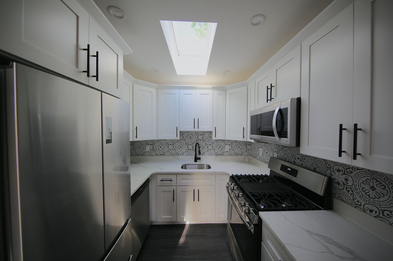 21-23 East Transit Street