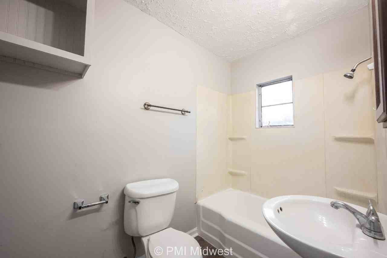 524 W 23rd St Apt 2 - Photo 7 of 23