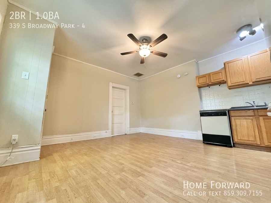 339 S Broadway Park #4 - Photo 6 of 14