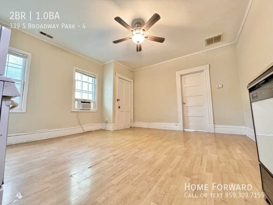 339 S Broadway Park #4 - Photo 7 of 14